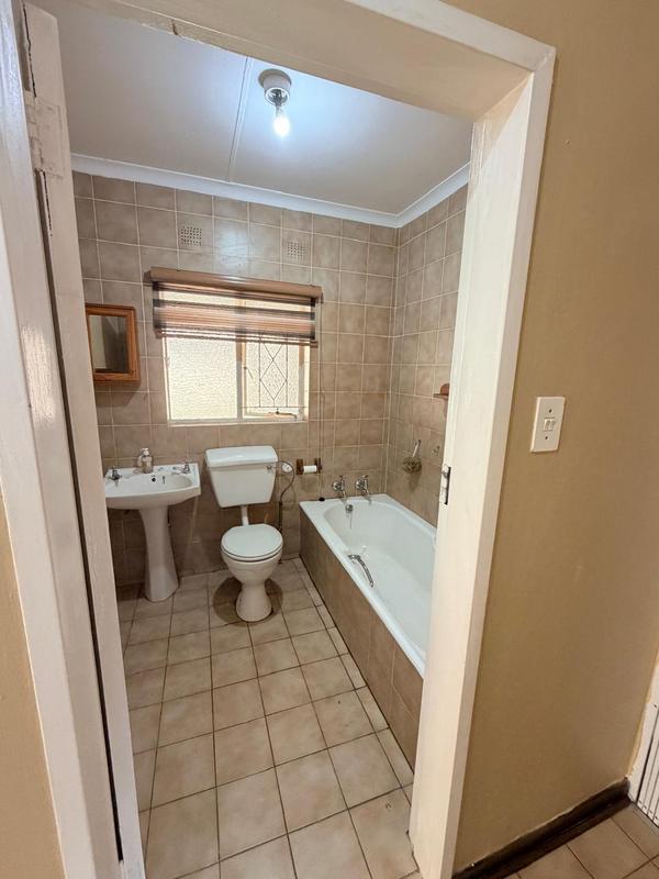 To Let 3 Bedroom Property for Rent in Birch Acres Gauteng