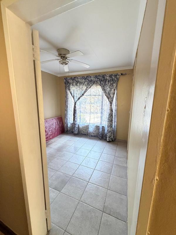 To Let 3 Bedroom Property for Rent in Birch Acres Gauteng