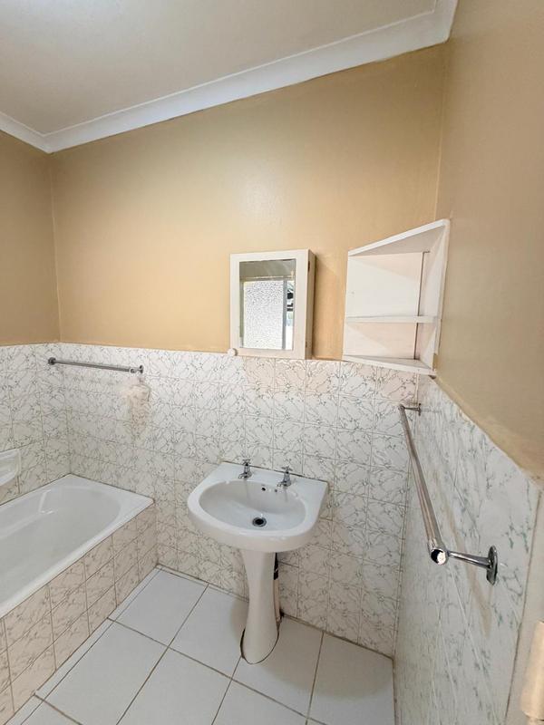 To Let 3 Bedroom Property for Rent in Birch Acres Gauteng