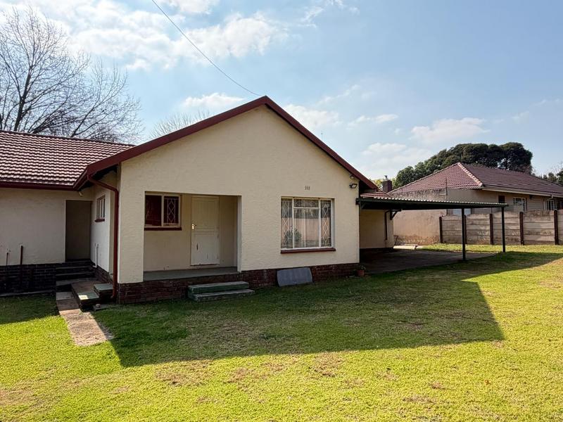 To Let 3 Bedroom Property for Rent in Birch Acres Gauteng