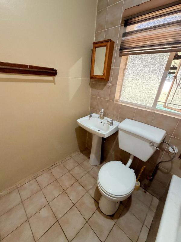 To Let 3 Bedroom Property for Rent in Birch Acres Gauteng