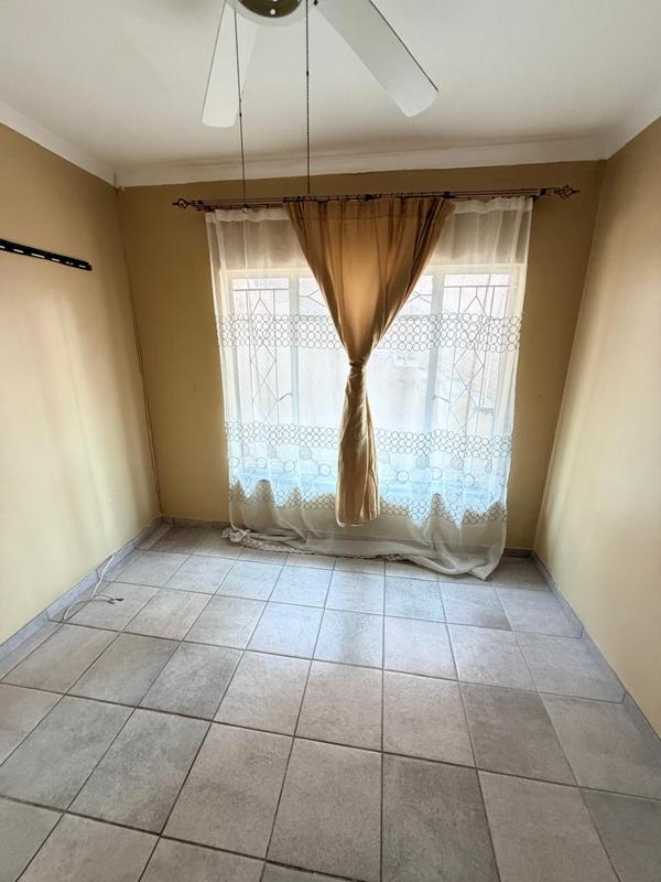 To Let 3 Bedroom Property for Rent in Birch Acres Gauteng