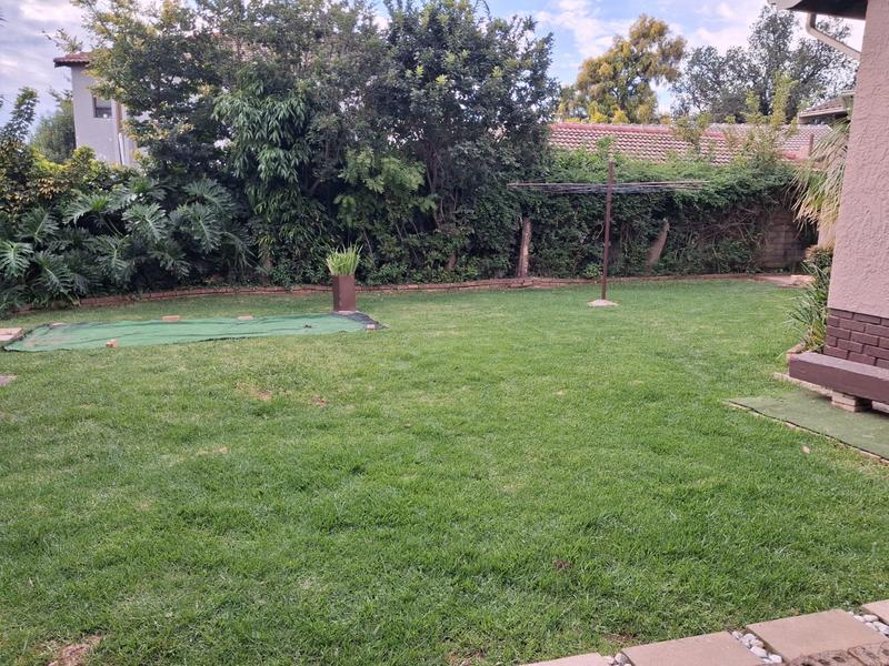 To Let 1 Bedroom Property for Rent in Birch Acres Gauteng