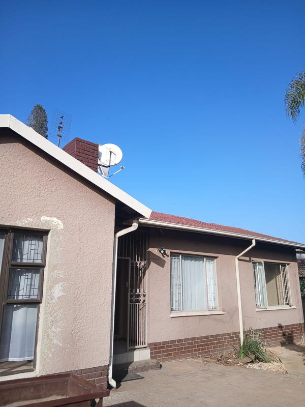 To Let 1 Bedroom Property for Rent in Birch Acres Gauteng