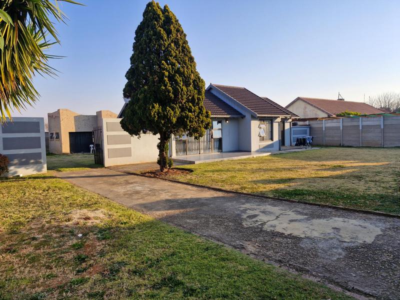 3 Bedroom Property for Sale in Terenure Gauteng