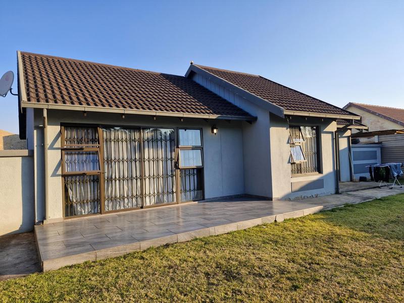 3 Bedroom Property for Sale in Terenure Gauteng