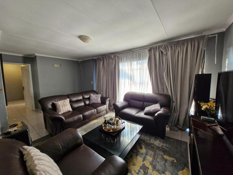 3 Bedroom Property for Sale in Terenure Gauteng