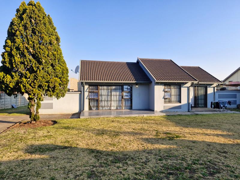 3 Bedroom Property for Sale in Terenure Gauteng