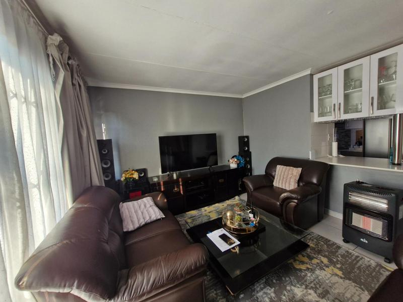 3 Bedroom Property for Sale in Terenure Gauteng