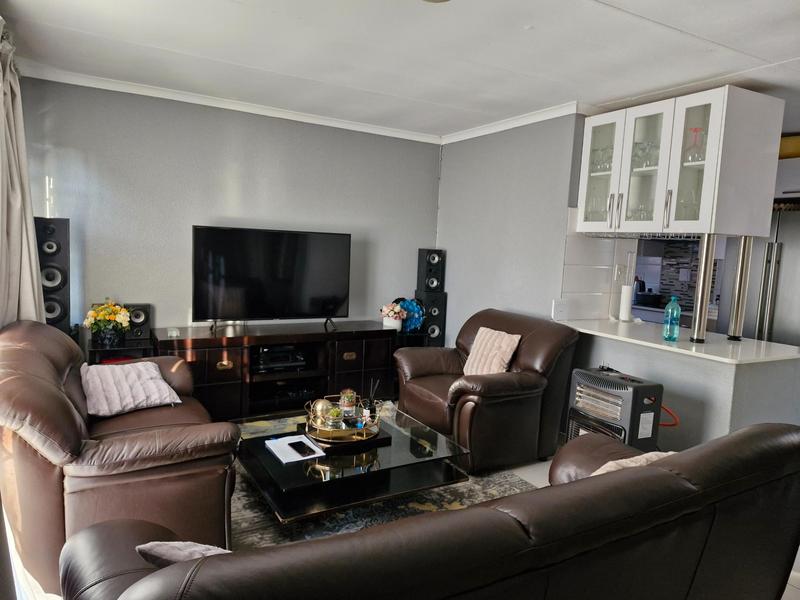 3 Bedroom Property for Sale in Terenure Gauteng