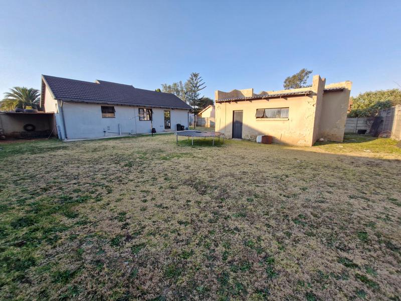 3 Bedroom Property for Sale in Terenure Gauteng