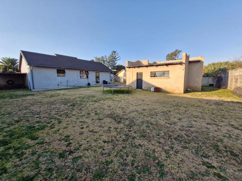 3 Bedroom Property for Sale in Terenure Gauteng