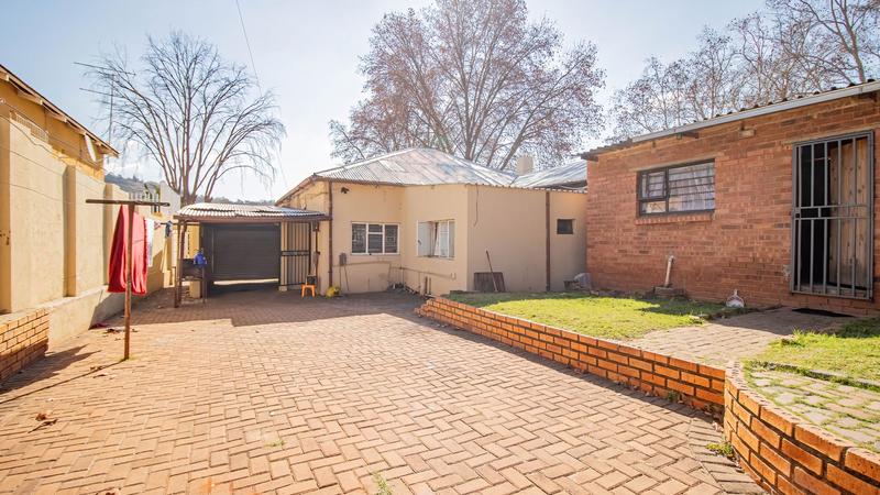 3 Bedroom Property for Sale in Bezuidenhout Valley Gauteng
