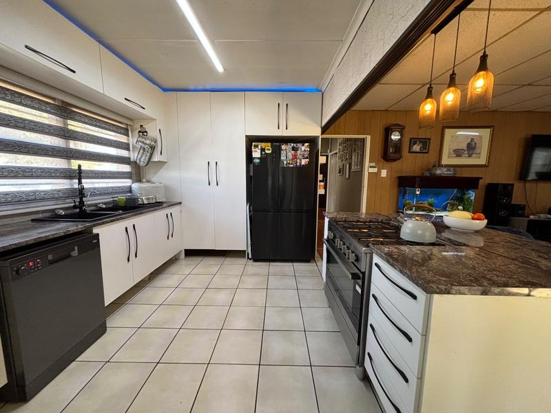 3 Bedroom Property for Sale in Martindale Gauteng