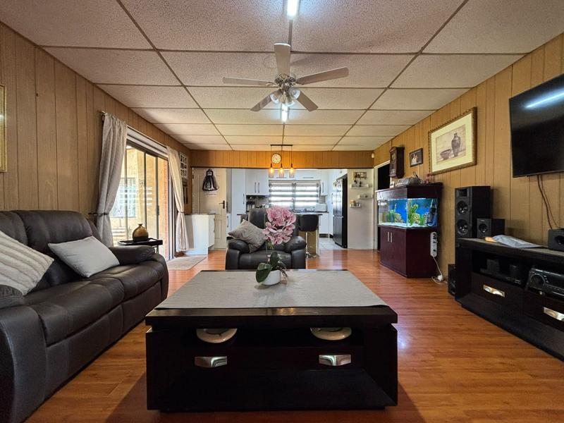 3 Bedroom Property for Sale in Martindale Gauteng
