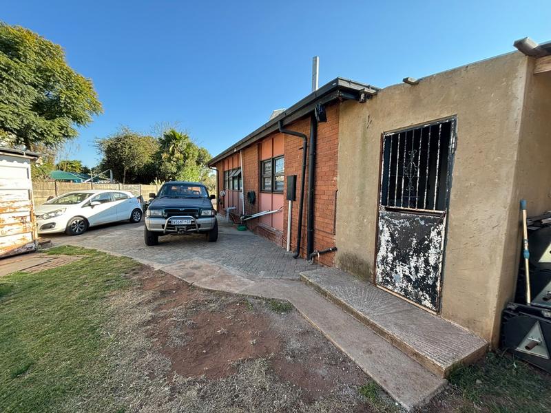 3 Bedroom Property for Sale in Martindale Gauteng