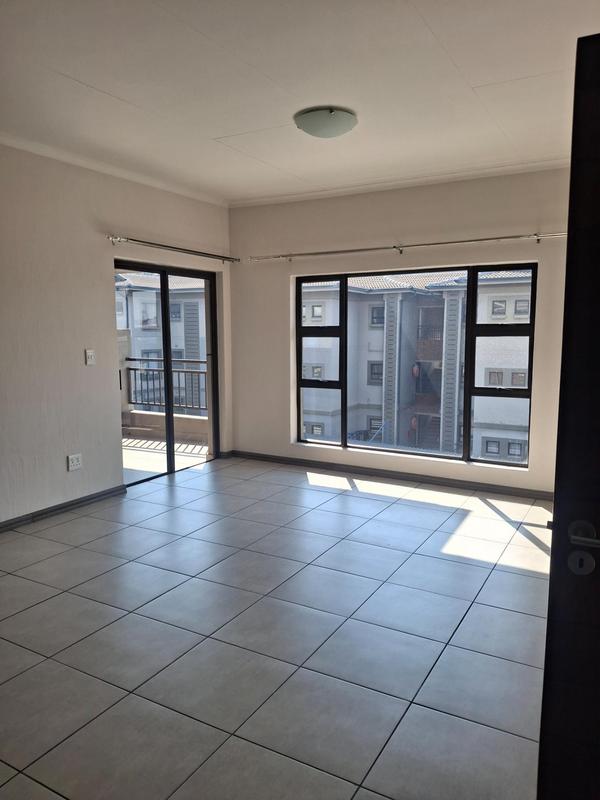 To Let 2 Bedroom Property for Rent in Victory Park Gauteng