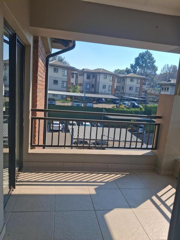 To Let 2 Bedroom Property for Rent in Victory Park Gauteng