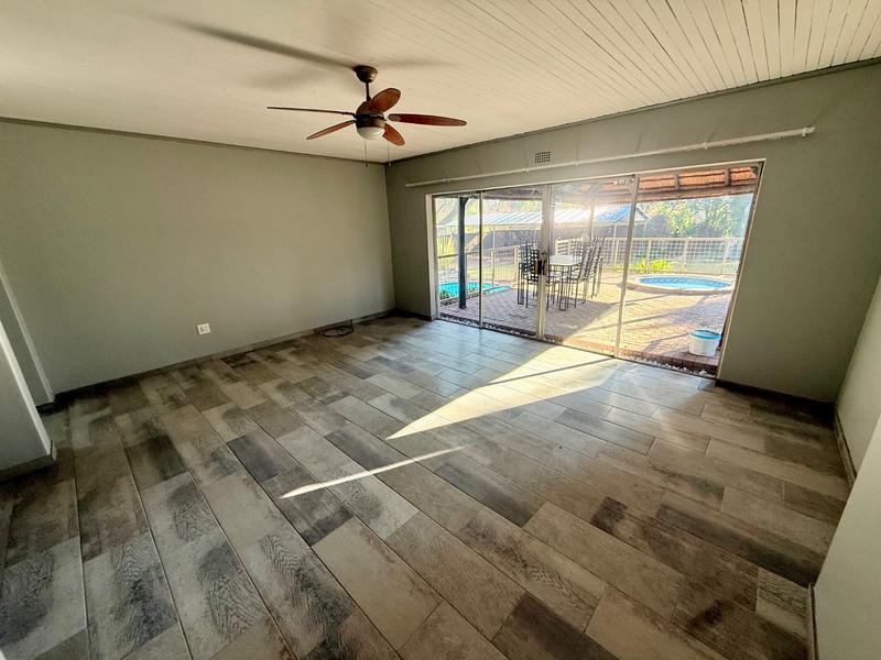 4 Bedroom Property for Sale in Flora Gardens Gauteng