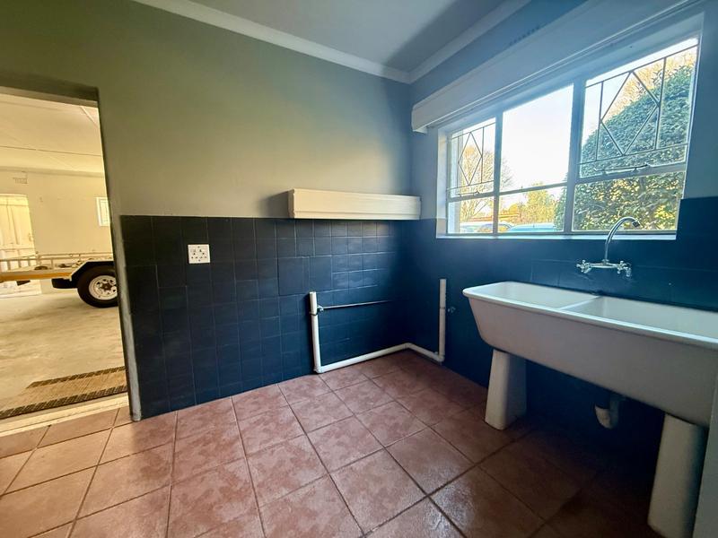 4 Bedroom Property for Sale in Flora Gardens Gauteng