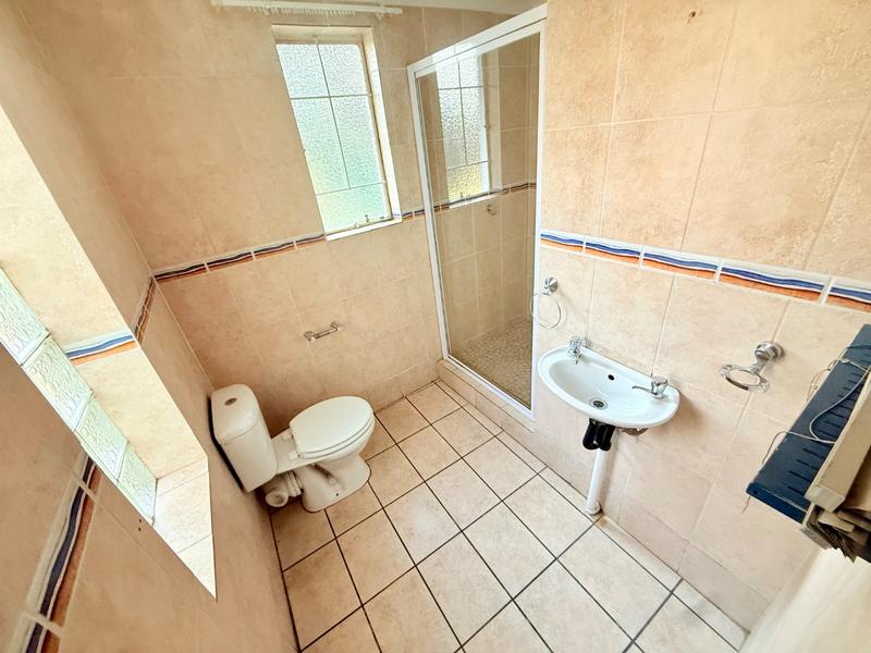4 Bedroom Property for Sale in Flora Gardens Gauteng