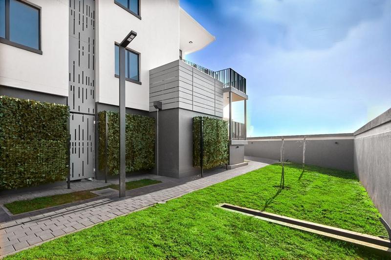 To Let 2 Bedroom Property for Rent in Lenasia Gauteng