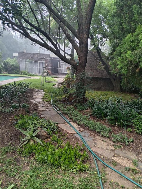 5 Bedroom Property for Sale in Mooilande Gauteng