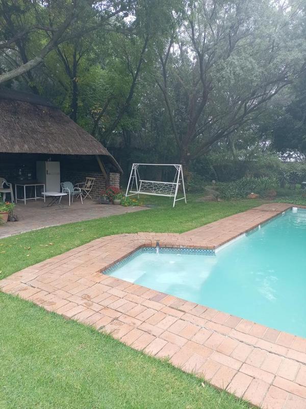 5 Bedroom Property for Sale in Mooilande Gauteng