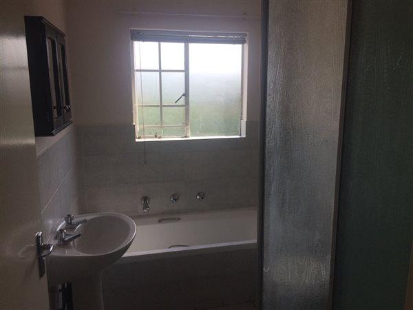 To Let 2 Bedroom Property for Rent in Wilgeheuwel Gauteng