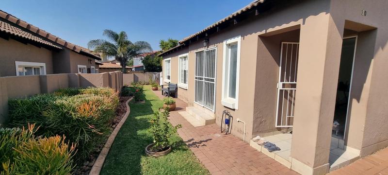 3 Bedroom Property for Sale in Thatchfield Gauteng
