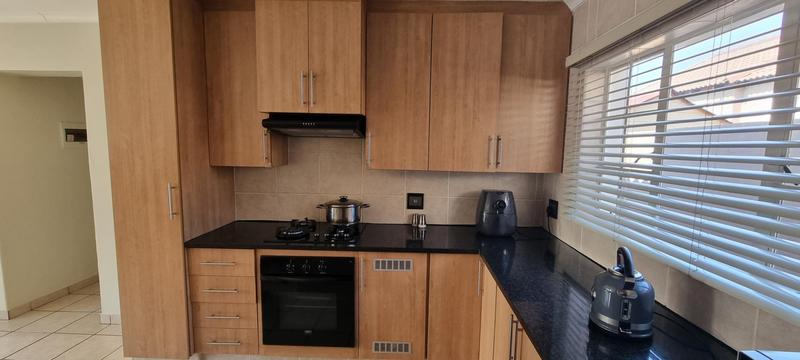 3 Bedroom Property for Sale in Thatchfield Gauteng