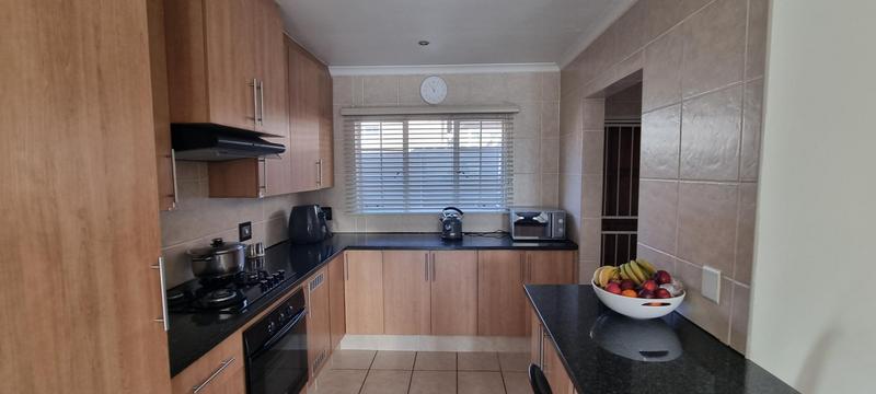 3 Bedroom Property for Sale in Thatchfield Gauteng