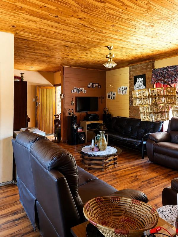 3 Bedroom Property for Sale in Vanderbijlpark SE 6 Gauteng