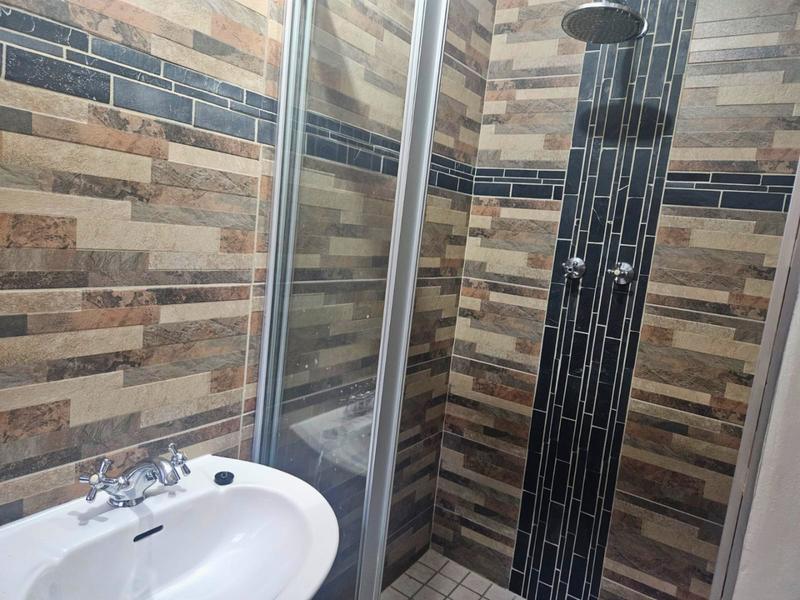 To Let 3 Bedroom Property for Rent in Bonaero Park Gauteng