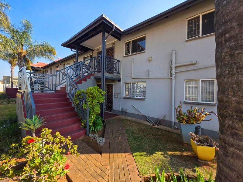 1 Bedroom Property for Sale in Glen Marais Gauteng
