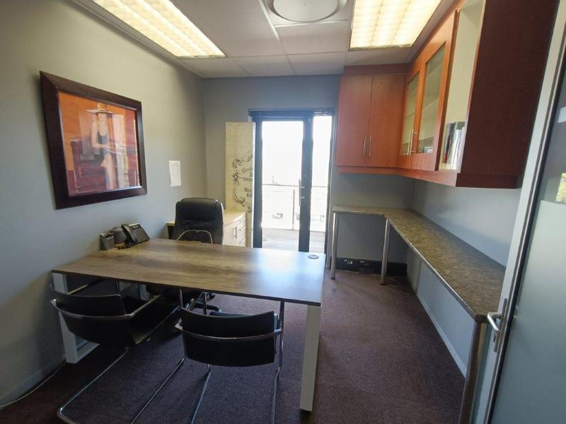 To Let Commercial Property for Rent in Strubensvallei Gauteng