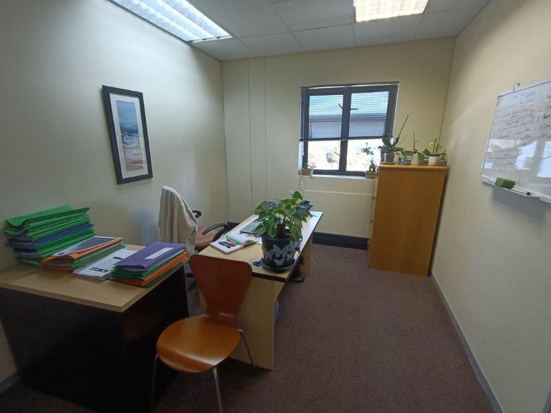 To Let Commercial Property for Rent in Strubensvallei Gauteng