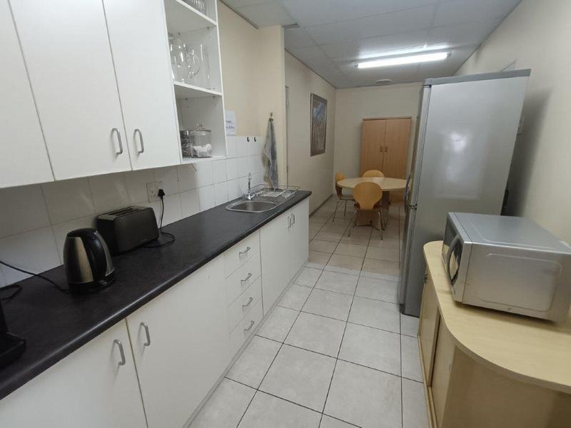 To Let Commercial Property for Rent in Strubensvallei Gauteng