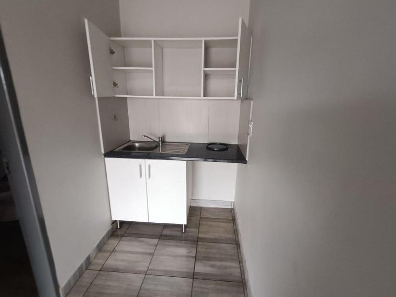 To Let Commercial Property for Rent in Roodepoort Gauteng