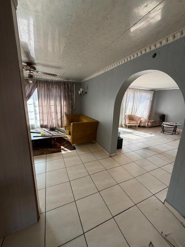 To Let 4 Bedroom Property for Rent in Dawn Park Gauteng