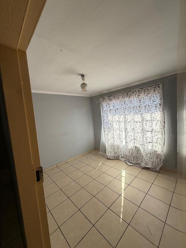 To Let 4 Bedroom Property for Rent in Dawn Park Gauteng