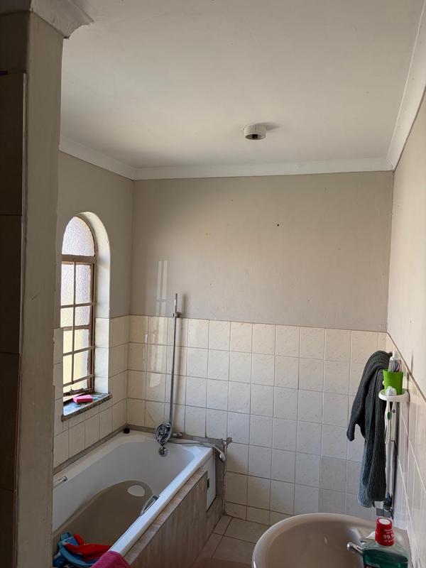 To Let 4 Bedroom Property for Rent in Dawn Park Gauteng