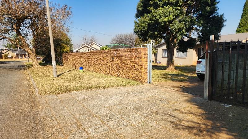 5 Bedroom Property for Sale in Van Dyk Park Gauteng