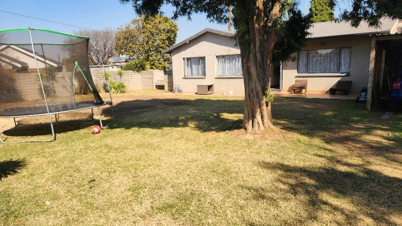 5 Bedroom Property for Sale in Van Dyk Park Gauteng