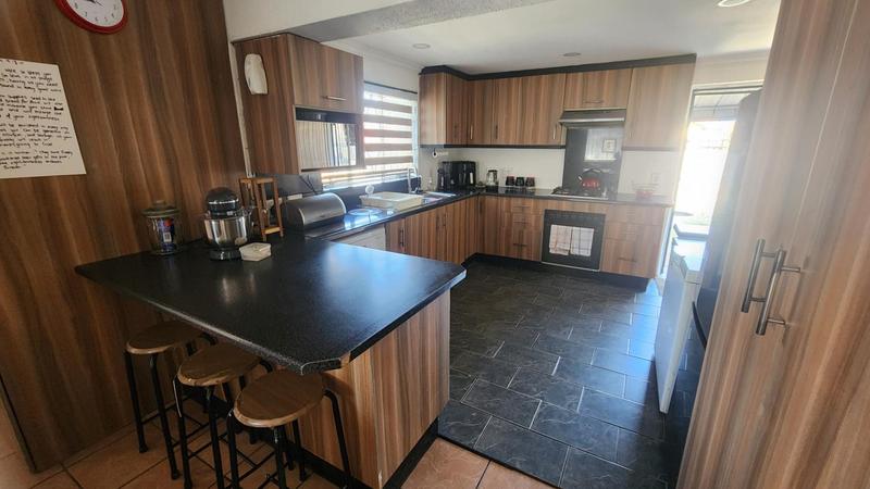 5 Bedroom Property for Sale in Van Dyk Park Gauteng