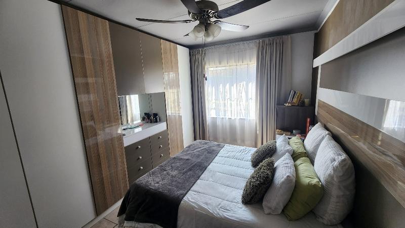 5 Bedroom Property for Sale in Van Dyk Park Gauteng