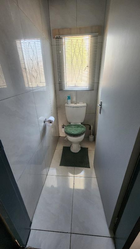 5 Bedroom Property for Sale in Van Dyk Park Gauteng