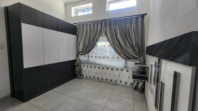 5 Bedroom Property for Sale in Van Dyk Park Gauteng