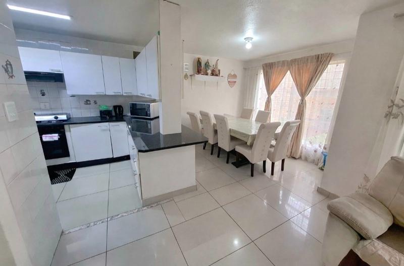 2 Bedroom Property for Sale in Benoni Central Gauteng