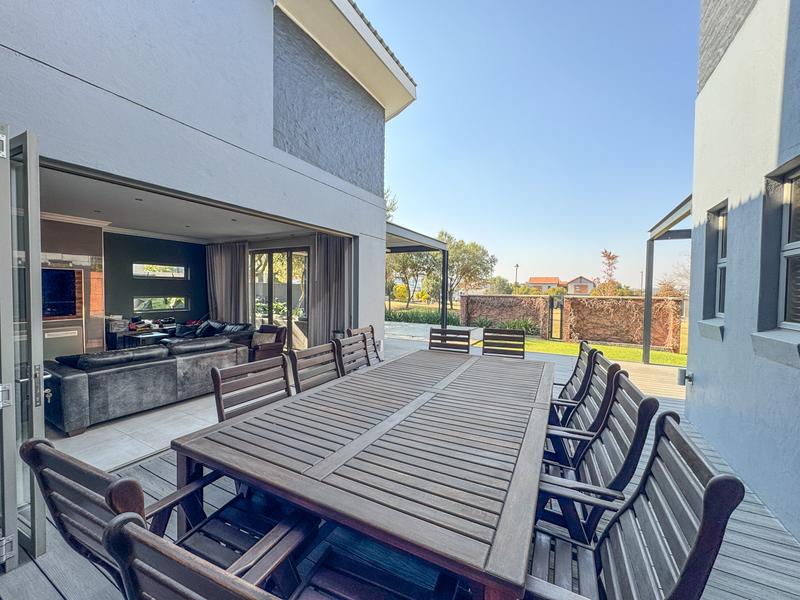 4 Bedroom Property for Sale in Midstream Ridge Gauteng